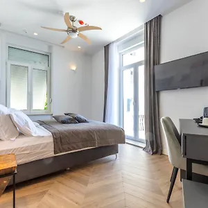 https://casa-costabella.splithotels.org
